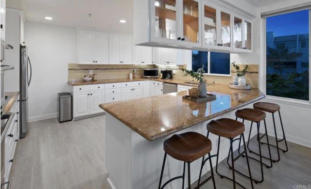 1602 S PACFIC Street 100, Oceanside, CA 92054