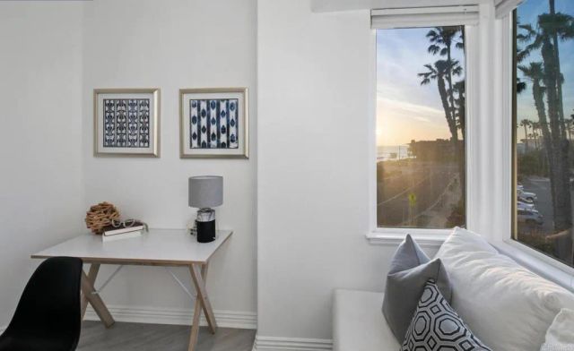 1602 S PACFIC Street 100, Oceanside, CA 92054