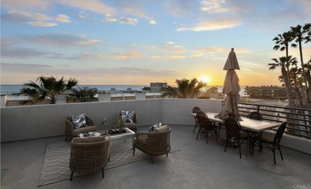 1602 S PACFIC Street 100, Oceanside, CA 92054