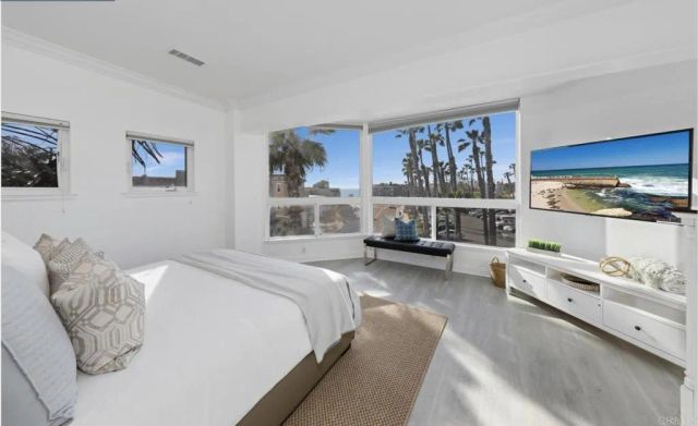 1602 S PACFIC Street 100, Oceanside, CA 92054