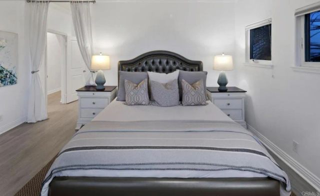 1602 S PACFIC Street 100, Oceanside, CA 92054