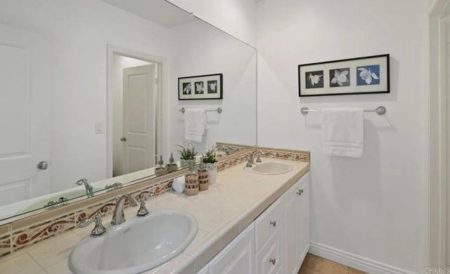 1602 S PACFIC Street 100, Oceanside, CA 92054