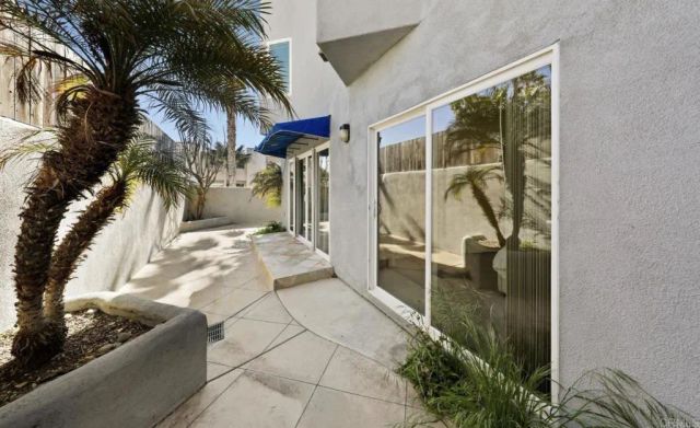1602 S PACFIC Street 100, Oceanside, CA 92054
