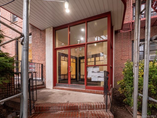 15010 71st Avenue 3F, Kew Garden Hills, NY 11367