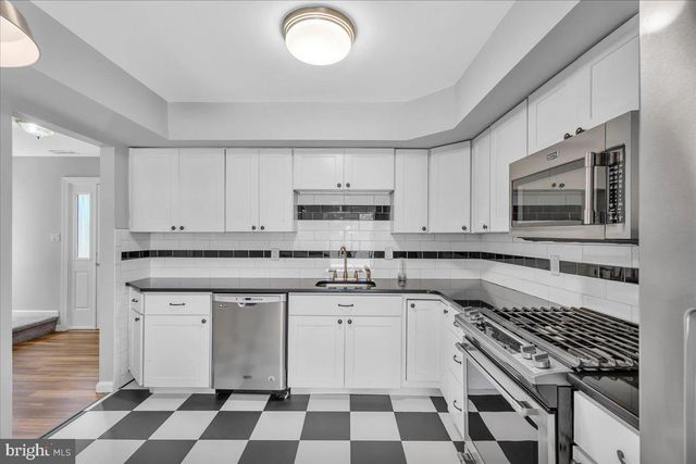 438 ALDEBERAN DR, Sewell, NJ 08080