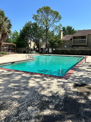 3630 Ocee Street, Houston, TX 77063