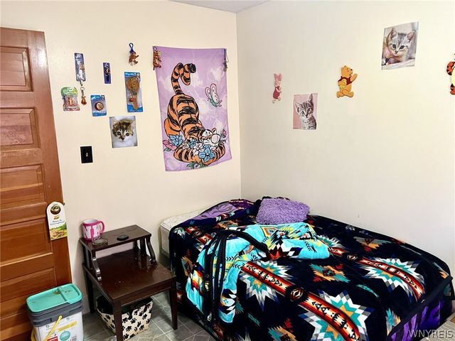 915 Ferry Avenue, Niagara Falls, NY 14301