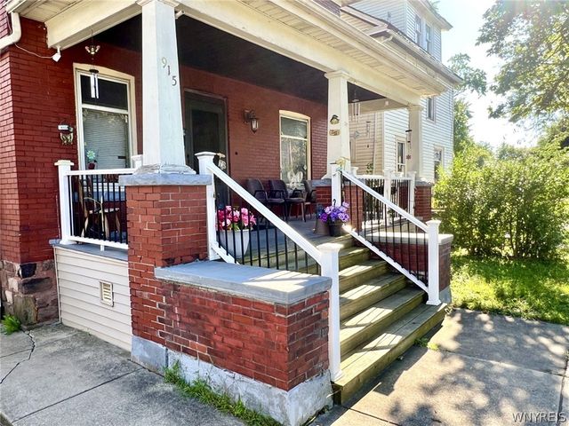 915 Ferry Avenue, Niagara Falls, NY 14301