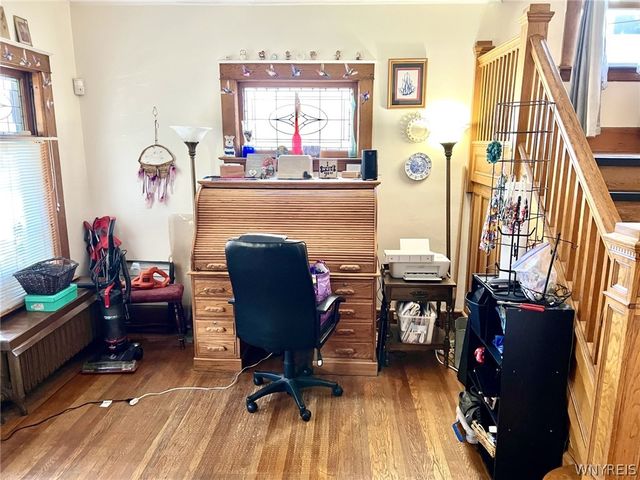 915 Ferry Avenue, Niagara Falls, NY 14301