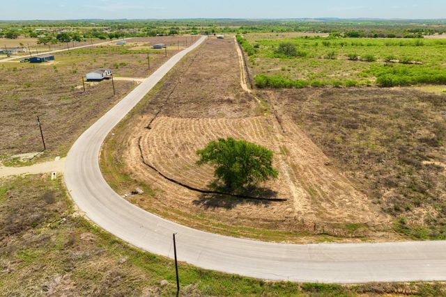 415 Beckham DR, Dale, TX 78616