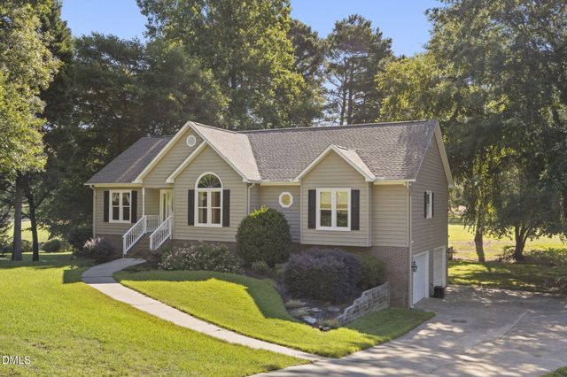 5829 Bluejay Drive, Sanford, NC 27332
