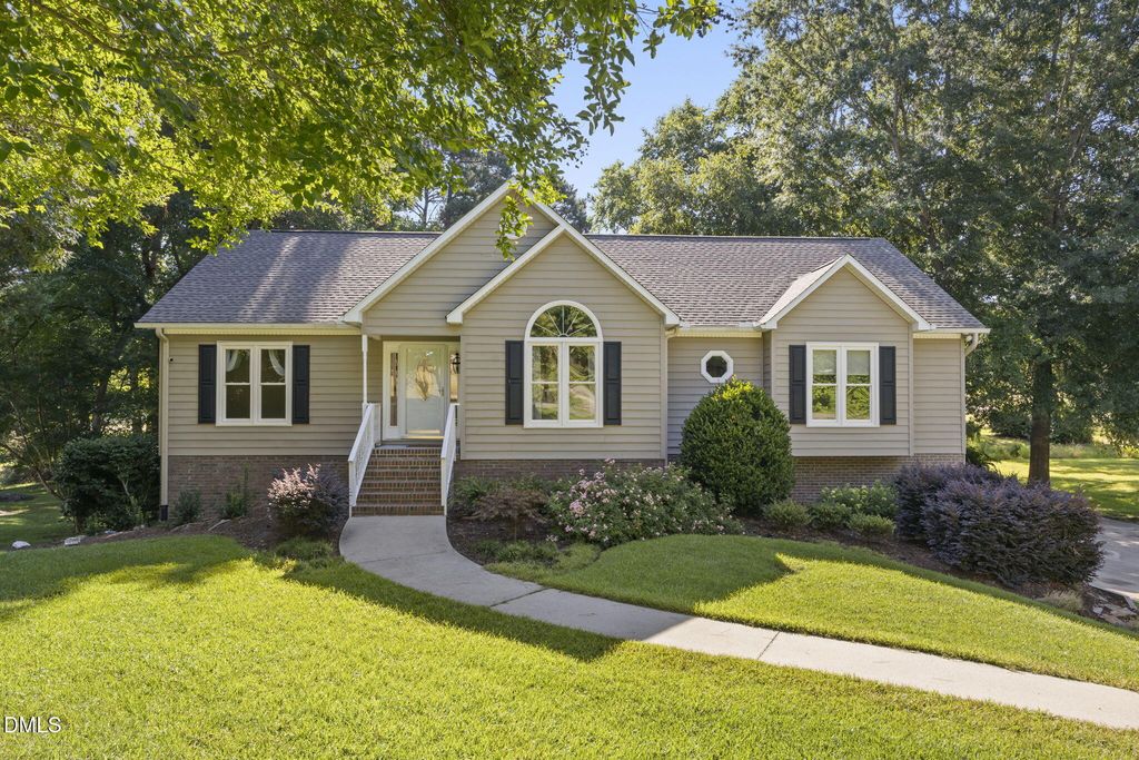 5829 Bluejay Drive, Sanford, NC 27332
