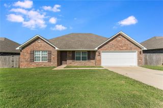1017 Rachel Street, Gentry, AR 72734