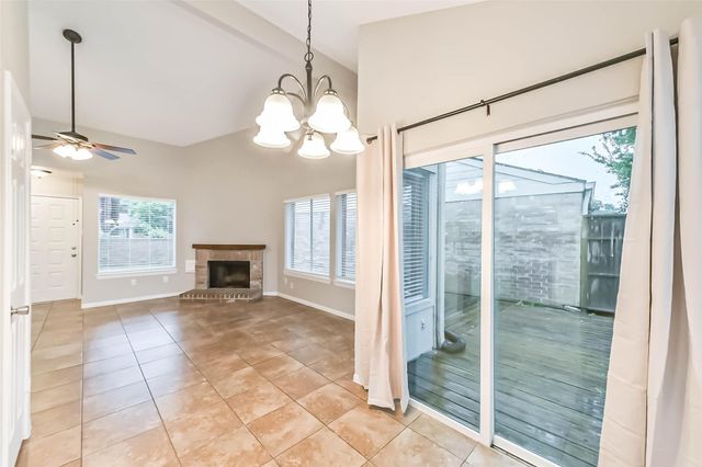 18515 Meadows Way Drive, Houston, TX 77084