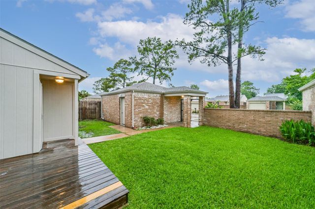 18515 Meadows Way Drive, Houston, TX 77084