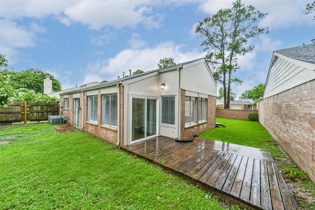 18515 Meadows Way Drive, Houston, TX 77084