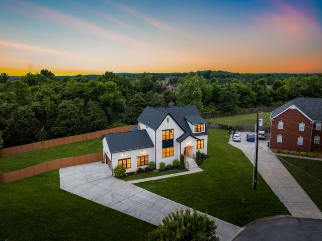 249 Rockytop Trl, Mount Juliet, TN 37122