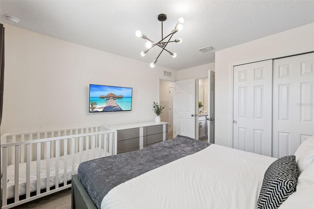 8913 COCONUT BREEZE DRIVE, Kissimmee, FL 34747