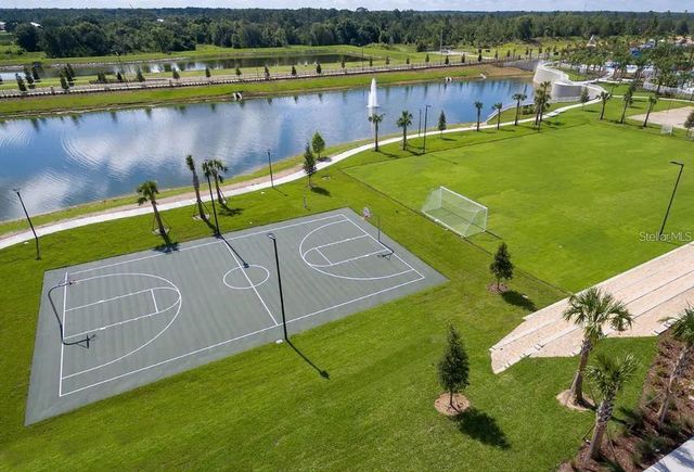 8913 COCONUT BREEZE DRIVE, Kissimmee, FL 34747