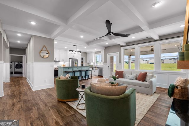 404 Whipple Avenue, Williamson, GA 30292