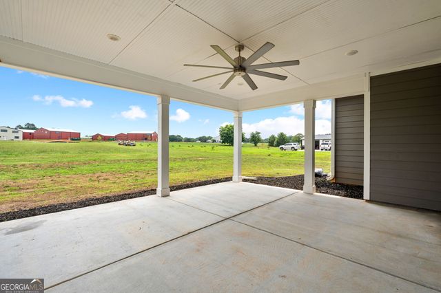 404 Whipple Avenue, Williamson, GA 30292