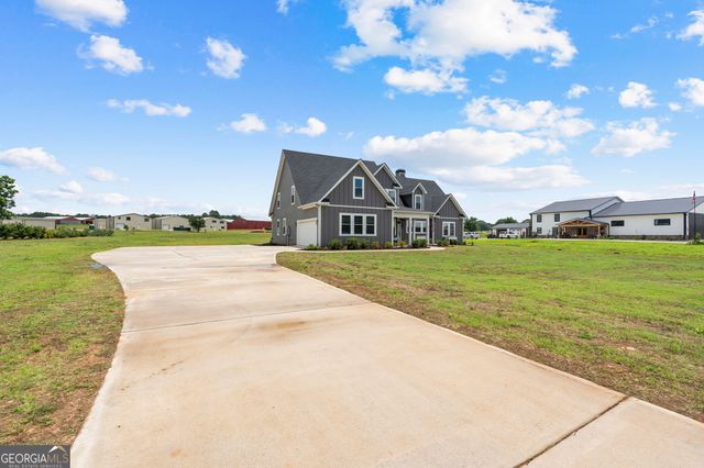 404 Whipple Avenue, Williamson, GA 30292