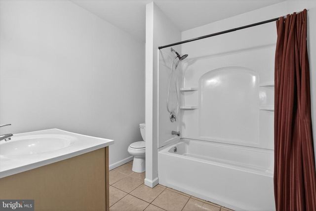 3212 PENNWOOD RD, Harrisburg, PA 17110