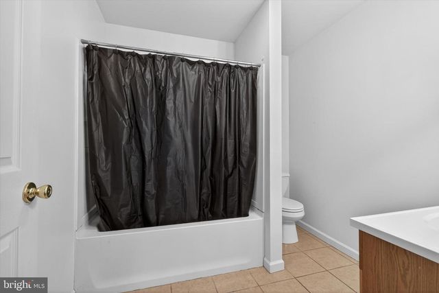 3212 PENNWOOD RD, Harrisburg, PA 17110