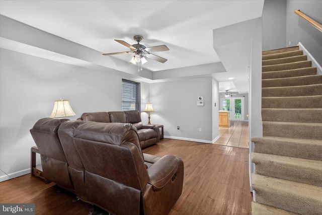 3212 PENNWOOD RD, Harrisburg, PA 17110