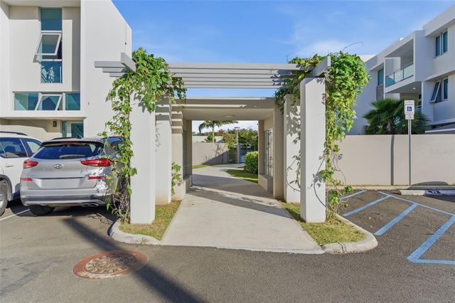 1445 C. MARG BALDORIOTY 921, Edif. C, Carolina, PR 00979