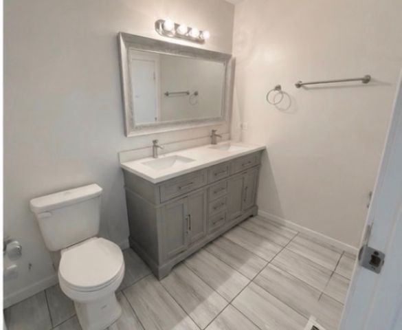 9 E Country Walk Drive, Round Lake Beach, IL 60073
