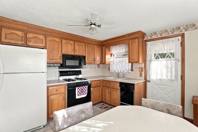 48 W Spring St, Avon, MA 02322
