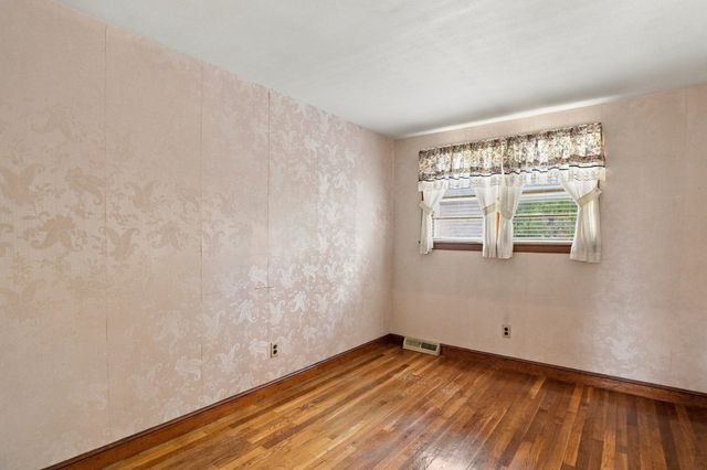 48 W Spring St, Avon, MA 02322