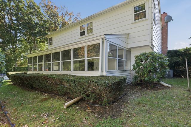 48 W Spring St, Avon, MA 02322