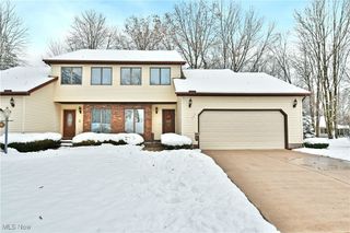 111 Emerald Lane, Cortland, OH 44410