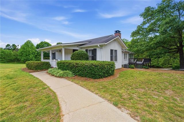 1103 Apple Pie Ridge Road, Alto, GA 30510