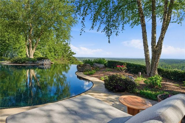 1103 Apple Pie Ridge Road, Alto, GA 30510