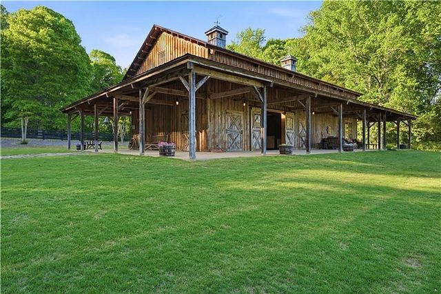 1103 Apple Pie Ridge Road, Alto, GA 30510