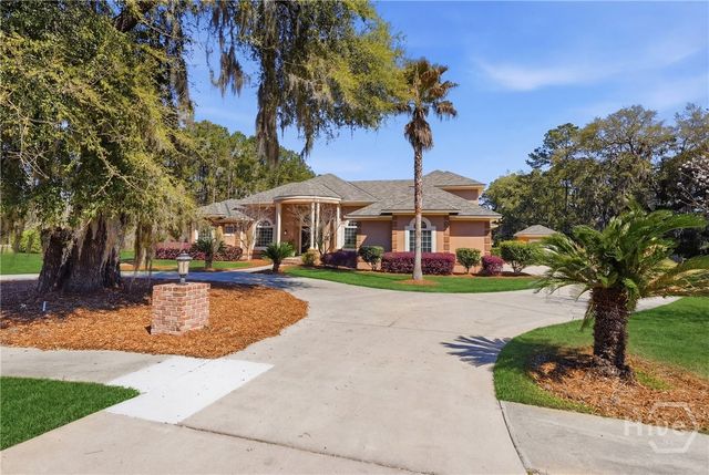 1108 Saint Catherine Circle, Richmond Hill, GA 31324