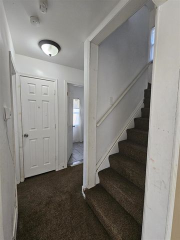 17892 Runyon Street, Detroit, MI 48234