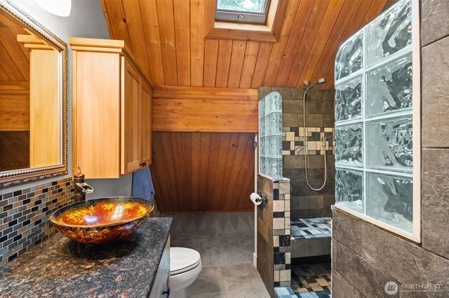 6577 NW Northridge Lane, Bremerton, WA 98312