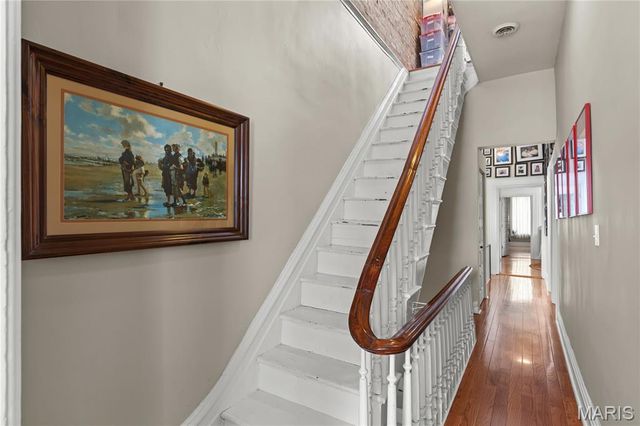 1901 Hickory Street, St Louis, MO 63104