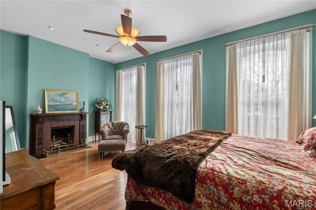 1901 Hickory Street, St Louis, MO 63104