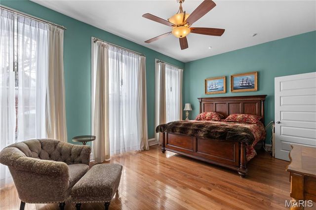 1901 Hickory Street, St Louis, MO 63104