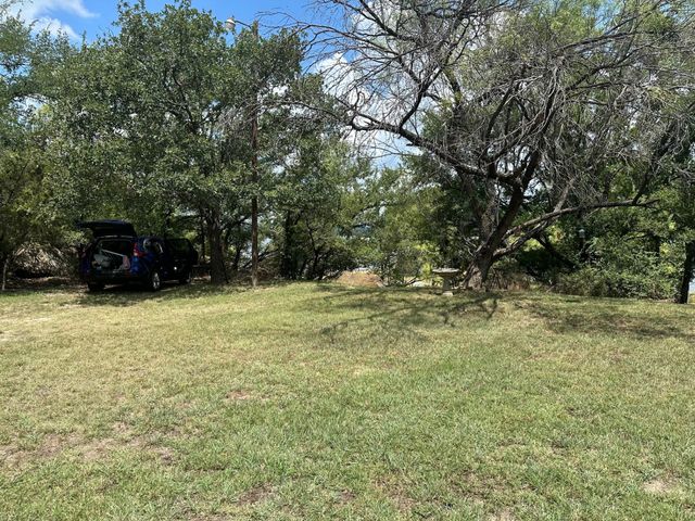 114 Lake Shore Drive, Gordon, TX 76453