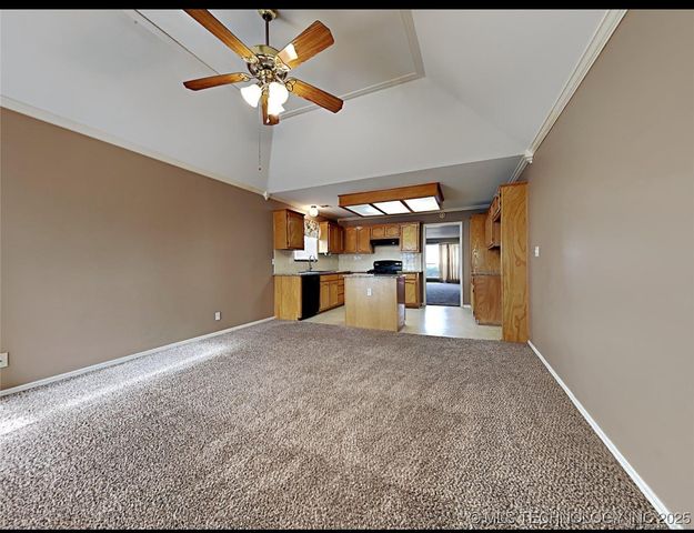 3801 W Hartford Avenue, Broken Arrow, OK 74012