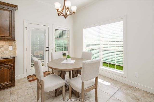 2124 Chestnut Oak Circle, College Station, TX 77845