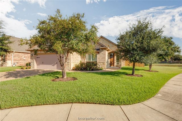 2124 Chestnut Oak Circle, College Station, TX 77845