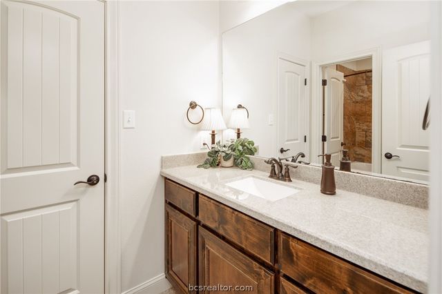 2124 Chestnut Oak Circle, College Station, TX 77845