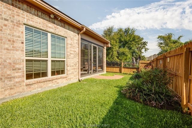 2124 Chestnut Oak Circle, College Station, TX 77845
